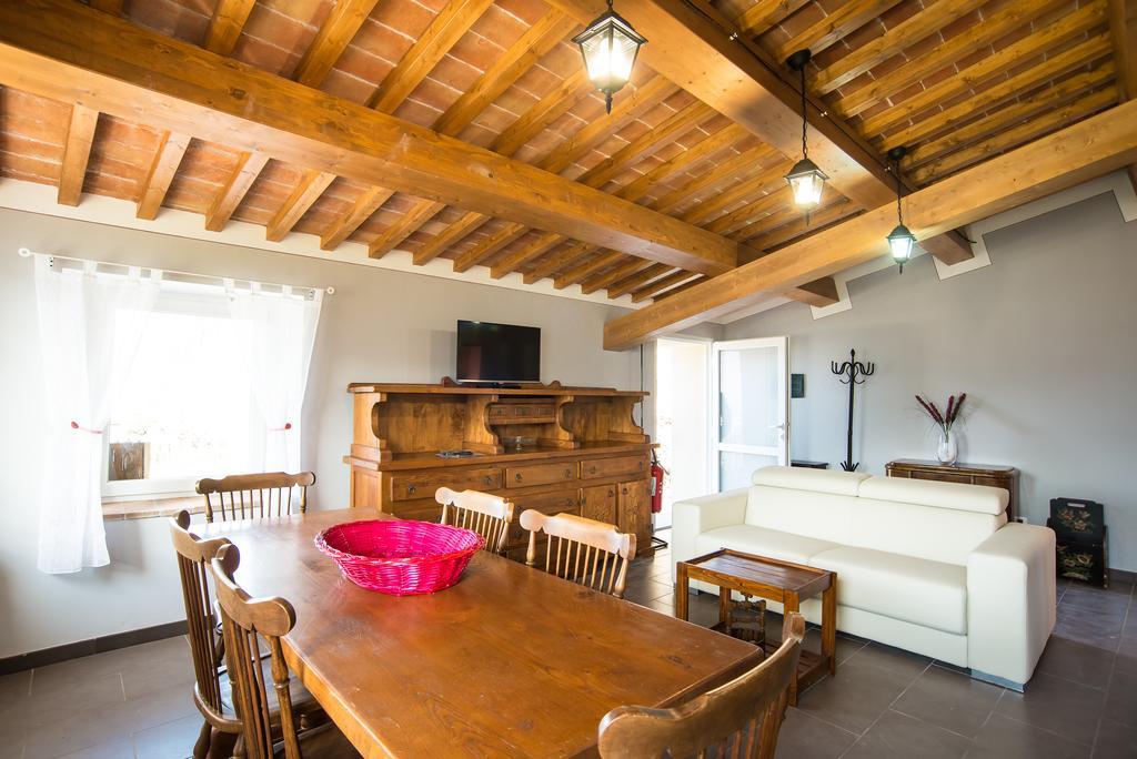 Agriturismo Il Frutteto Ghivizzano Exterior photo